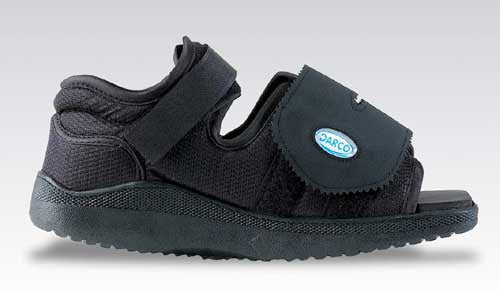 Darco Med-Surg Shoe Black Square-Toe Men's Medium product image