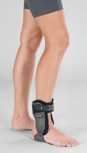 Velocity Ankle Brace Medium Right Wide M8-12 W9.5-13 product image